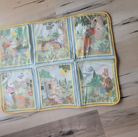 Vintage 90s Peter Rabbit changing mat for baby - Picture 5 of 6